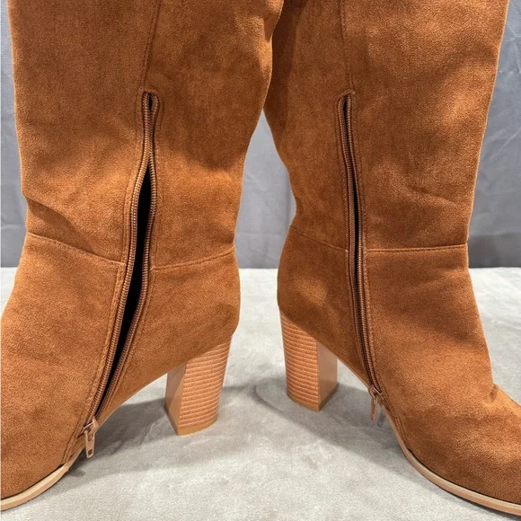 Elegant Tan Knee-High Women's Boots Size 9 - Picture 10 of 13